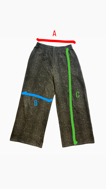 RELICS "Snakeskin" Baggy Sweatpants